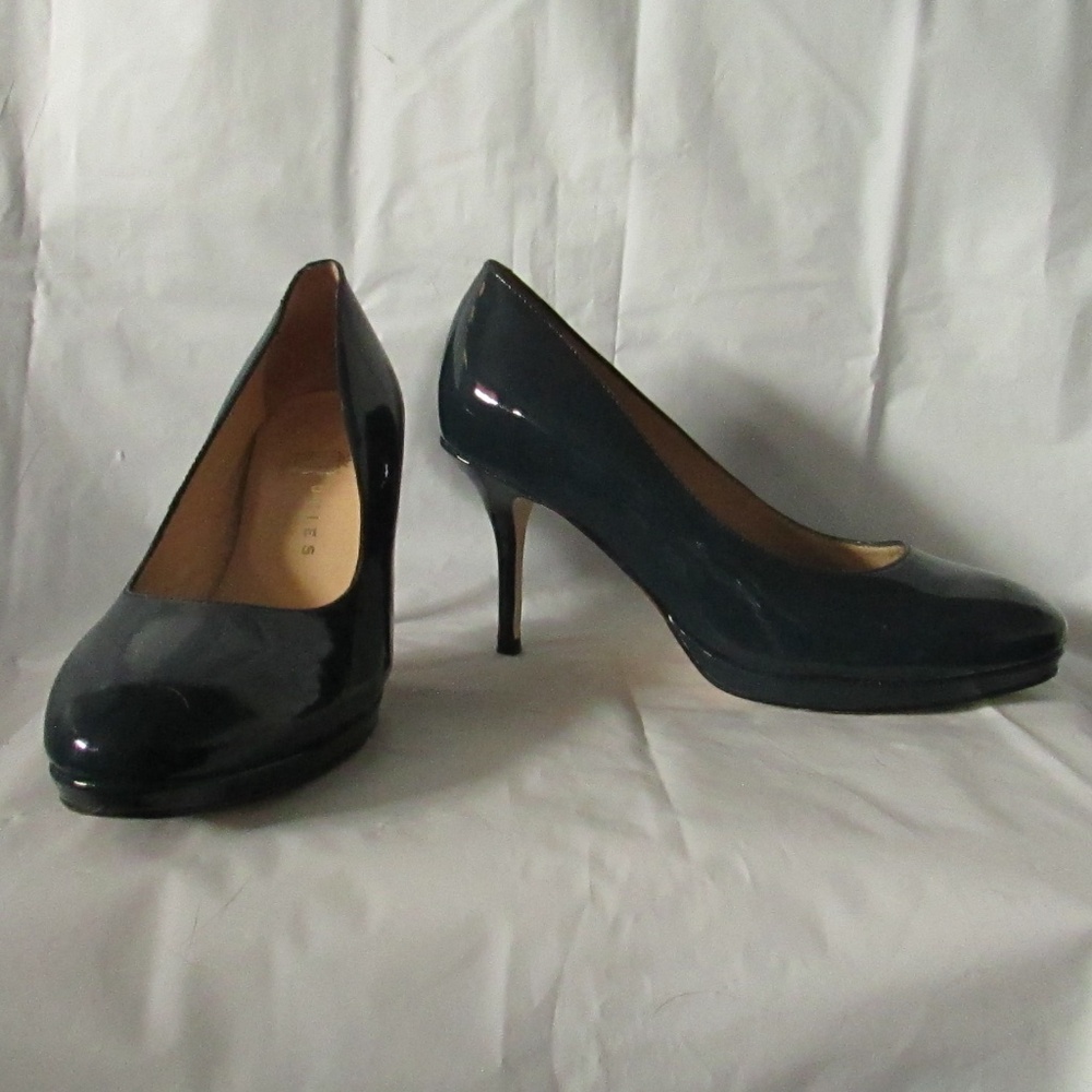 Patent Leather Ukies Beautiful Blue Heels